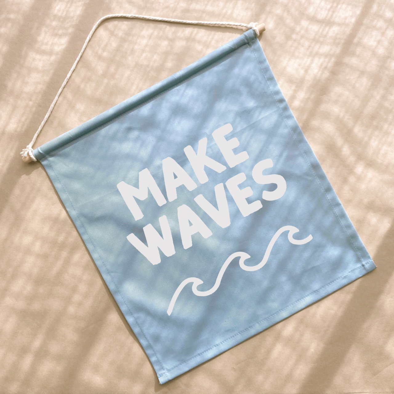 Surf Boys bedroom styling. Boys surf bedroom decor. Boys surf bedroom wall banner. Boys surf room inspo. Beach boys bedroom inspo. Beach boys bedroom ideas. Coastal boys bedroom banner. Boys wall banner. Ocean boys bedroom decor.