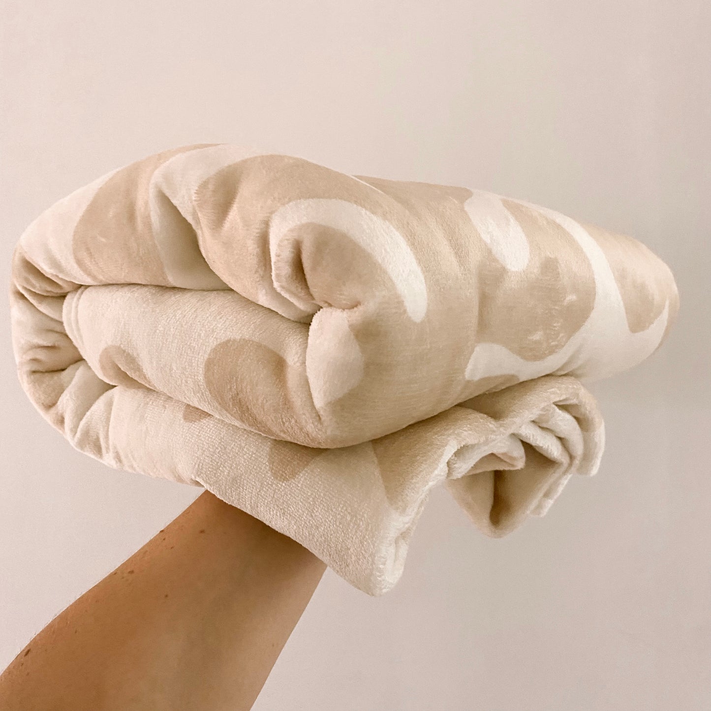 Boys neutral coastal plush blanket. golden bay boys bedding. Boys coastal bedroom styling. Boys beach bedroom decor. Boys surf bedroom blanket. Boys coastal throw blanket. Boys beach bedroom inspo. Boys surf bedroom decor ideas. 7 year old bedroom ideas. 10 year old bedroom ideas. 12 year old bedroom ideas.