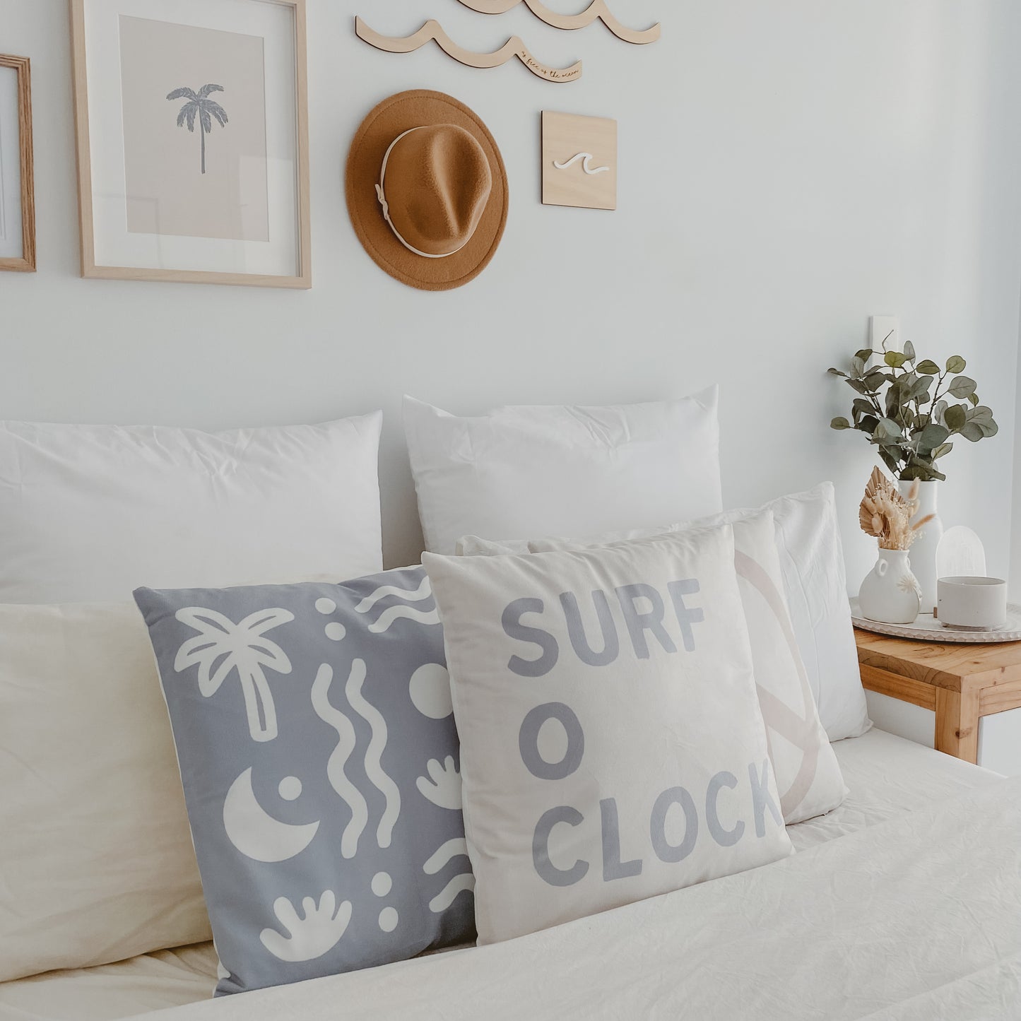 Surf boys bedroom cushion slip. Surf cushion cover. Boys surf themed cushion. Velour boys cushion cover. Coastal boys cushion. Coastal boys pillow. Coastal cushion cover. Beach boys bedding. Beach theme boys cushion. Beach cushion cover. Boys coastal bedroom decor. Boys beach throw cushion. Boys surf throw pillow. surf o clock cushion.