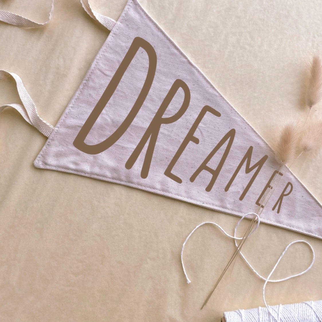 Dreamer tie up pennant