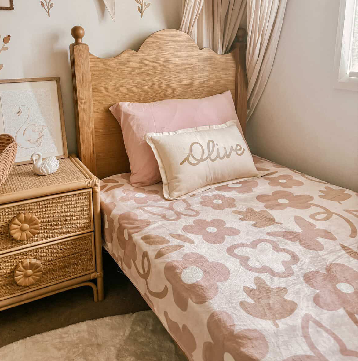 Girls minky blanket. Plush floral blanket. Snuggly girls bedding. Dusty pink floral blanket. Girls cottagecore bedding. Whimsical girls bedroom decor. Pink floral kids blanket. Butterfly nursery decor. Cottagecore girls room styling. Floral girls bedding. Girls dreamy bedroom inspo. Girls bedroom ideas age 5. Girls bedroom ideas age 8. Girls bedroom ideas age 12. Girls vintage bedroom.