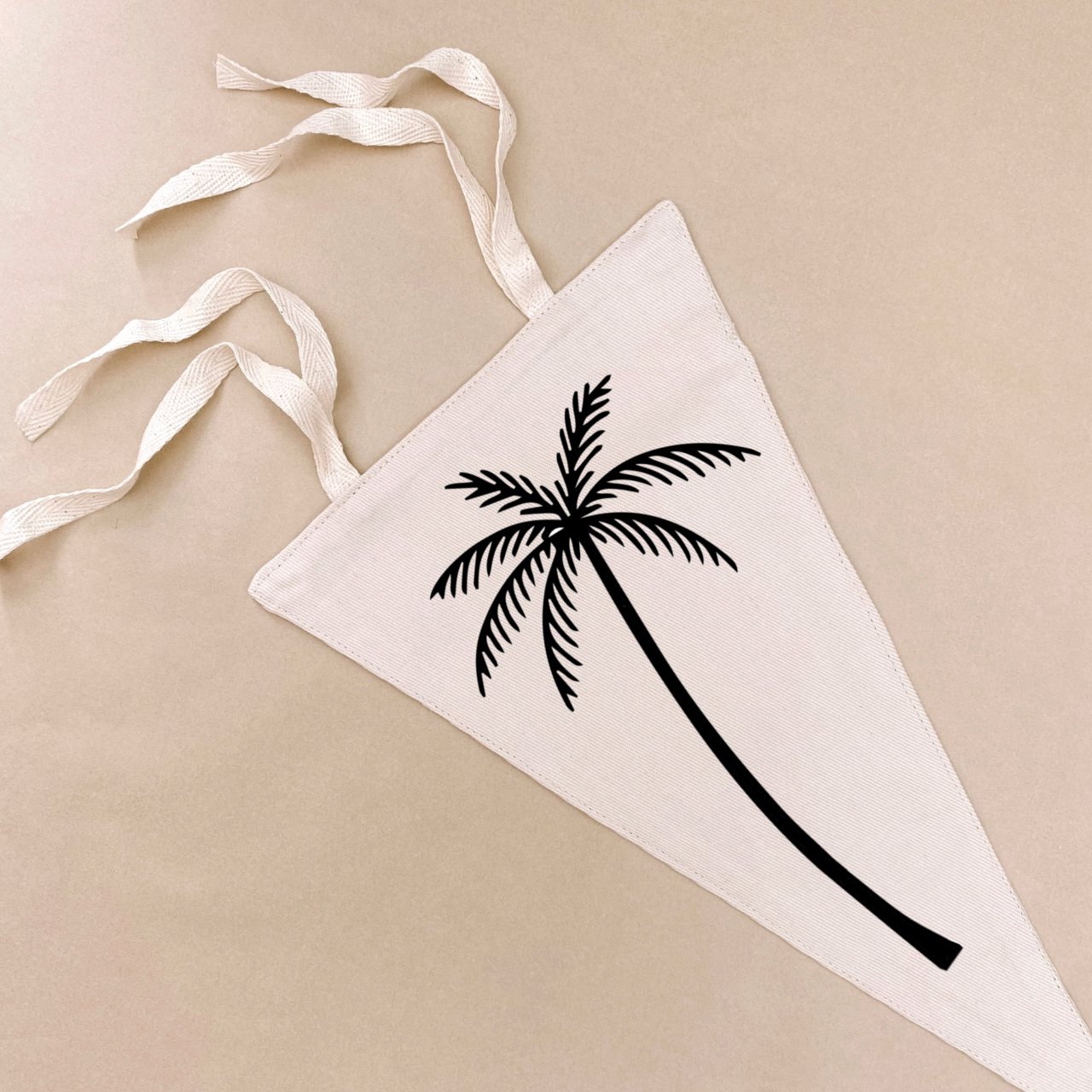 Palm tree tie up pennant flag / wall hanging