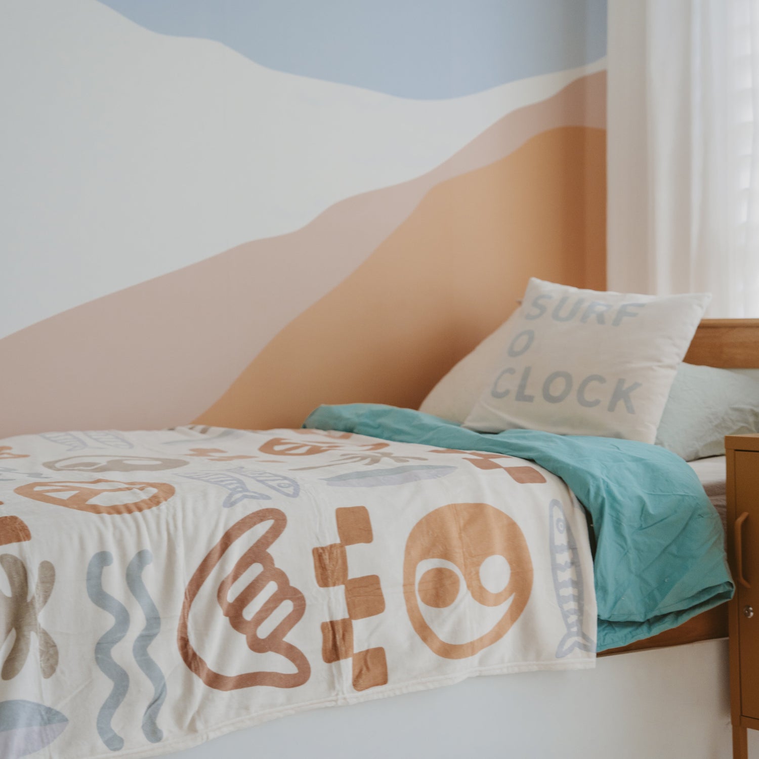 Easy Days plush blanket. Boys coastal blanket. Surf kids blanket. Boys bedroom decor. Coastal boys bedroom styling. Kids surf bedroom decor. Beachy boys room. Boys reading nook decor. Plush kids throw blanket. Boys bedding Australia. Coastal kids decor. Boys snuggle blanket. Rental friendly kids decor. Boys room inspo. Surfy bedroom styling.