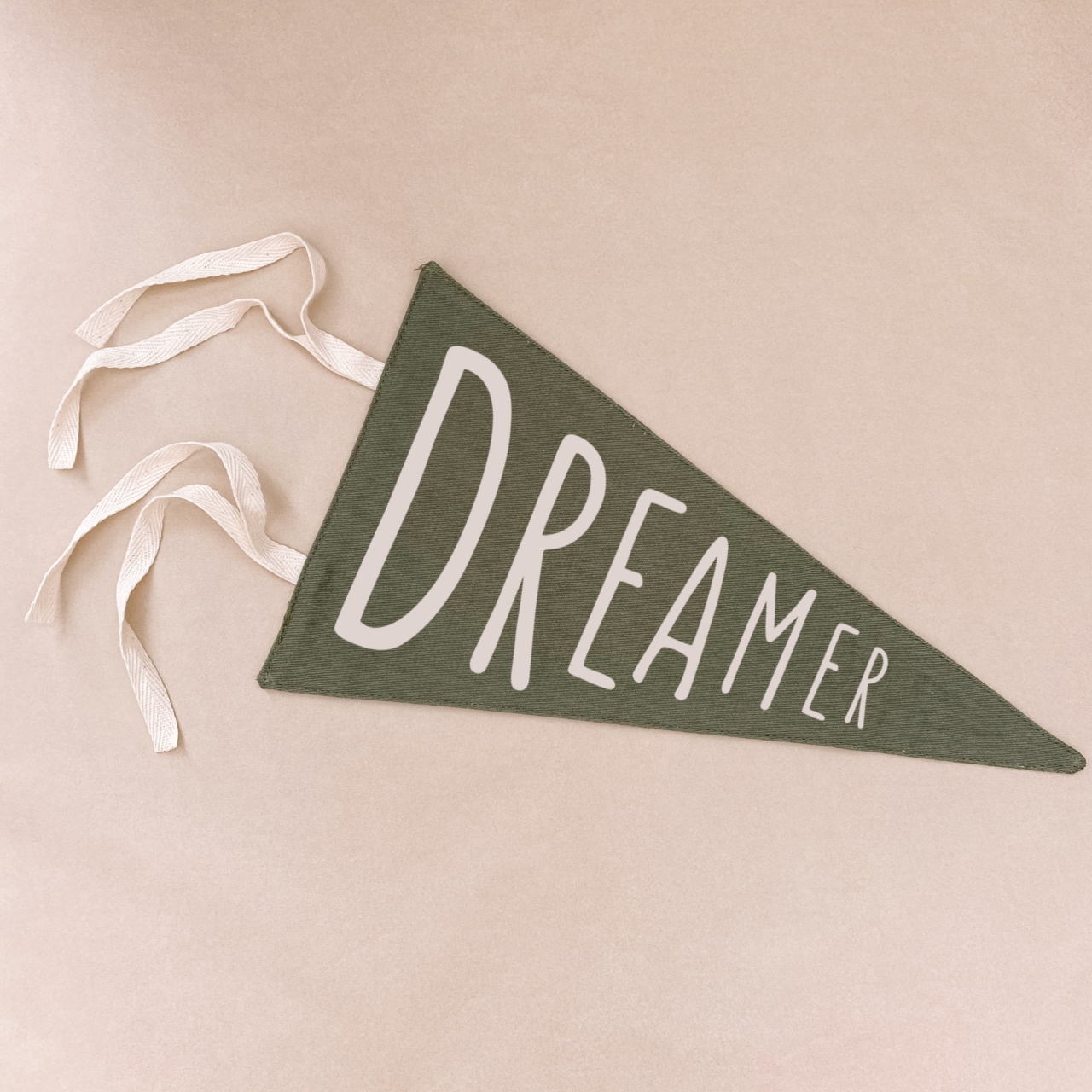 Dreamer tie up pennant