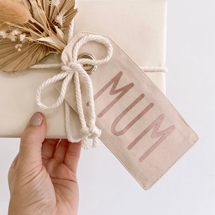 Personalised canvas gift tag. Personalised cotton gift tag. Custom gift tag. Fabric gift tag. Present name tag. Christmas personalised gift tag. Christmas name gift tag. Easter custom name tag. Easter personalised basket tag. Christmas sack name tag. Birthday personalised gift tag. Mother’s Day personalised name gift tag. 