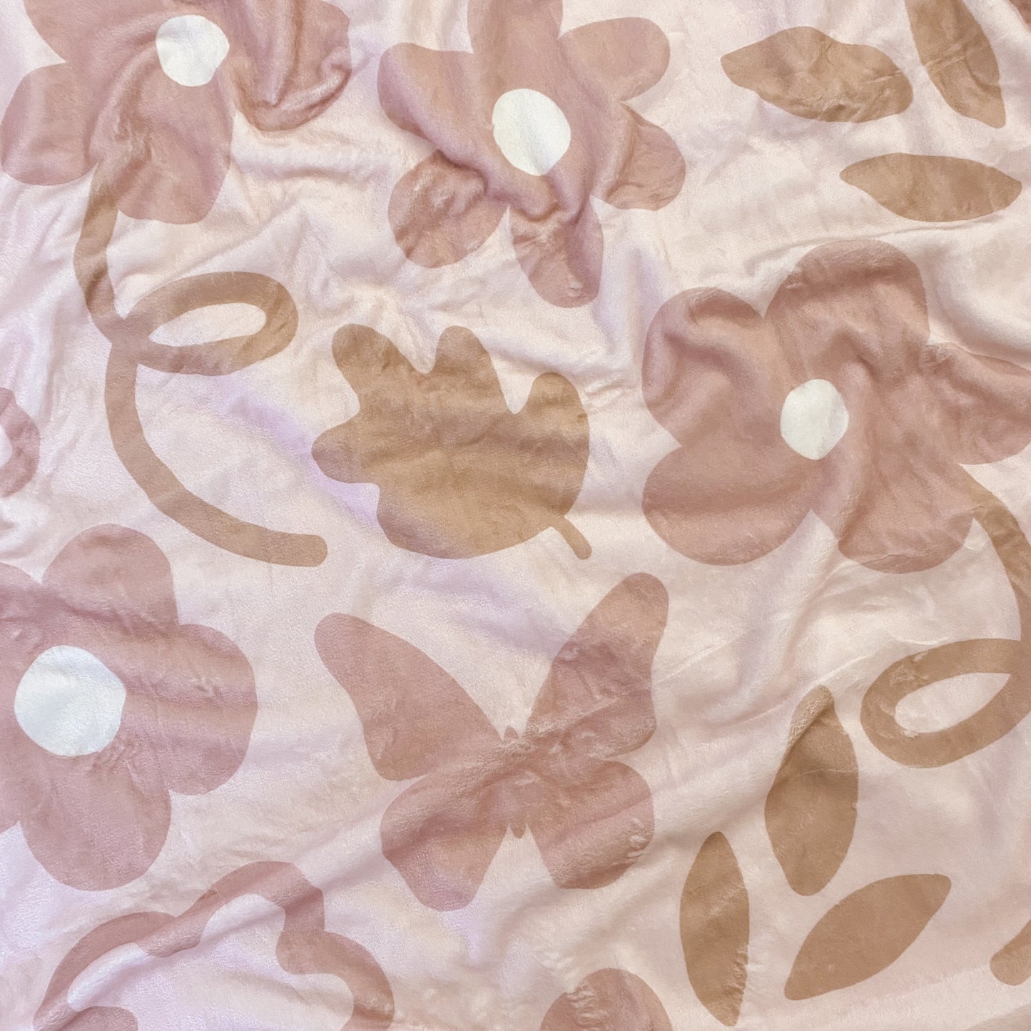 Girls minky blanket. Plush floral blanket. Snuggly girls bedding. Dusty pink floral blanket. Girls cottagecore bedding. Whimsical girls bedroom decor. Pink floral kids blanket. Butterfly nursery decor. Cottagecore girls room styling. Floral girls bedding. Girls dreamy bedroom inspo. Girls bedroom ideas age 5. Girls bedroom ideas age 8. Girls bedroom ideas age 12. Girls vintage bedroom.