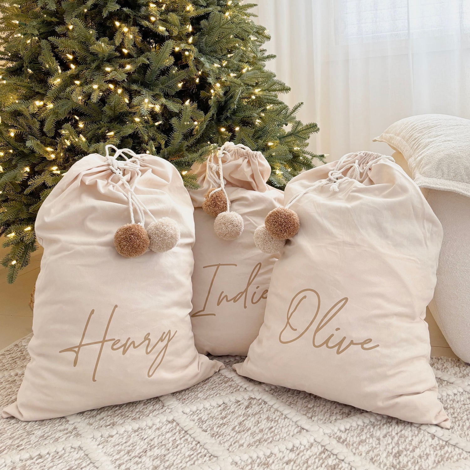 Vintage Christmas sack. Vintage Santa sack. Personalised pom Pom Christmas canvas Santa sack. Custom Christmas neutral Pom Pom present sack. Minimalist pom Pom Christmas sack. Cottagecore Name Christmas Santa sack. Personalised beige sack with Pom Poms. Personalised Cottagecore neutral santa sack. 
