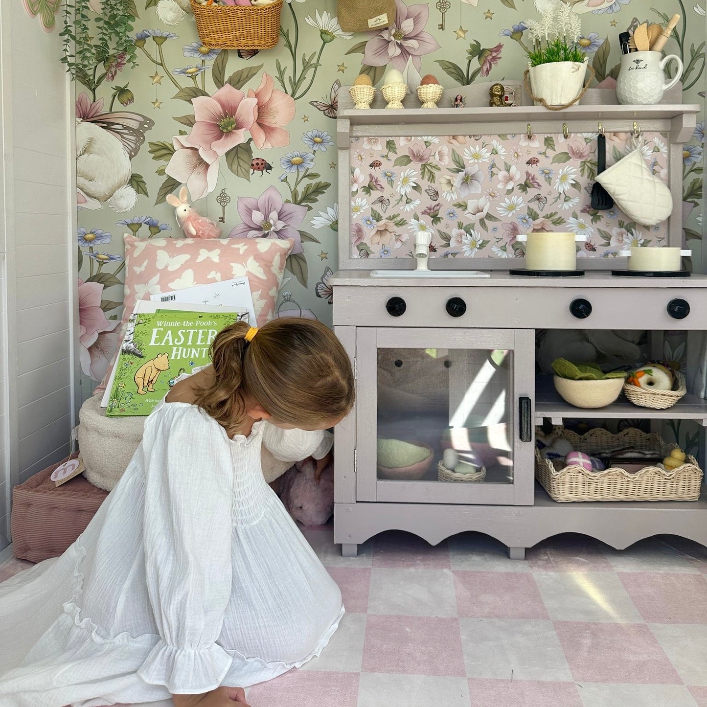 Butterfly bedroom cushion slip. Fairy tales cushion cover. Fairy themed cushion. velour butterfly cushion cover. Floral cushion. Butterfly pillow. Pink floral cushion cover. beach bedding. Fairy theme cushion. Magical cushion cover. Magical bedroom decor. Butterfly throw cushion. Fairy throw pillow. Flower inspired cushion cover. Fairy tale themed kids cushion. Girls bedding. Girls cushion cover.