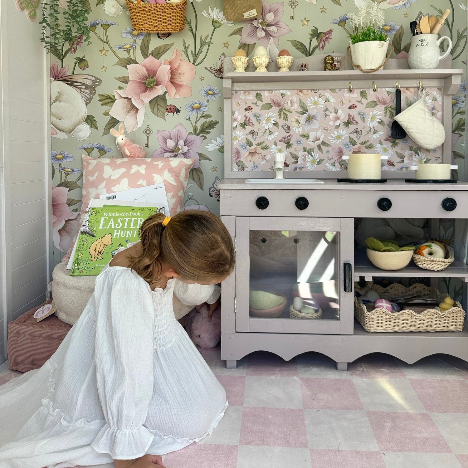 Butterfly bedroom cushion slip. Fairy tales cushion cover. Fairy themed cushion. velour butterfly cushion cover. Floral cushion. Butterfly pillow. Pink floral cushion cover. beach bedding. Fairy theme cushion. Magical cushion cover. Magical bedroom decor. Butterfly throw cushion. Fairy throw pillow. Flower inspired cushion cover. Fairy tale themed kids cushion. Girls bedding. Girls cushion cover.