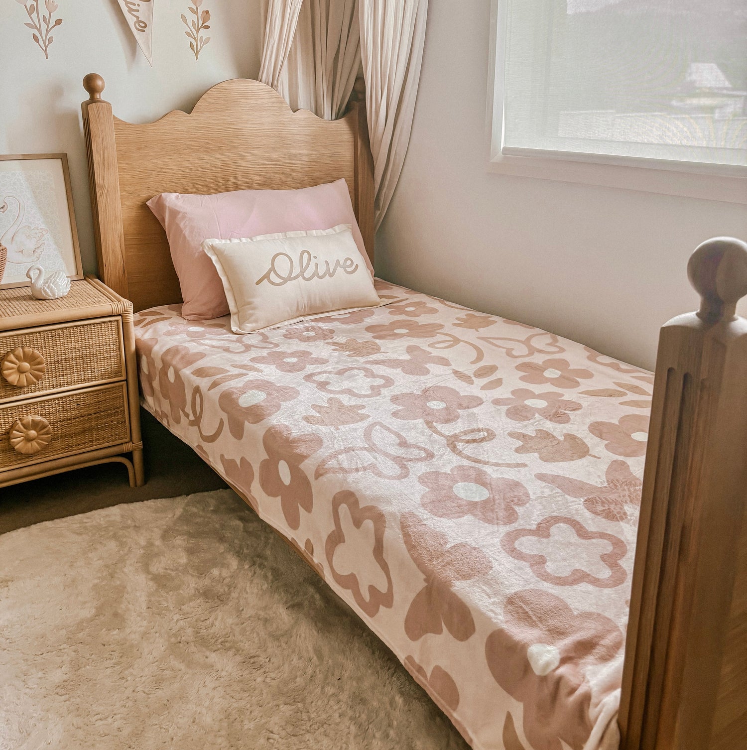 Girls minky blanket. Plush floral blanket. Snuggly girls bedding. Dusty pink floral blanket. Girls cottagecore bedding. Whimsical girls bedroom decor. Pink floral kids blanket. Butterfly nursery decor. Cottagecore girls room styling. Floral girls bedding. Girls dreamy bedroom inspo. Girls bedroom ideas age 5. Girls bedroom ideas age 8. Girls bedroom ideas age 12. Girls vintage bedroom.