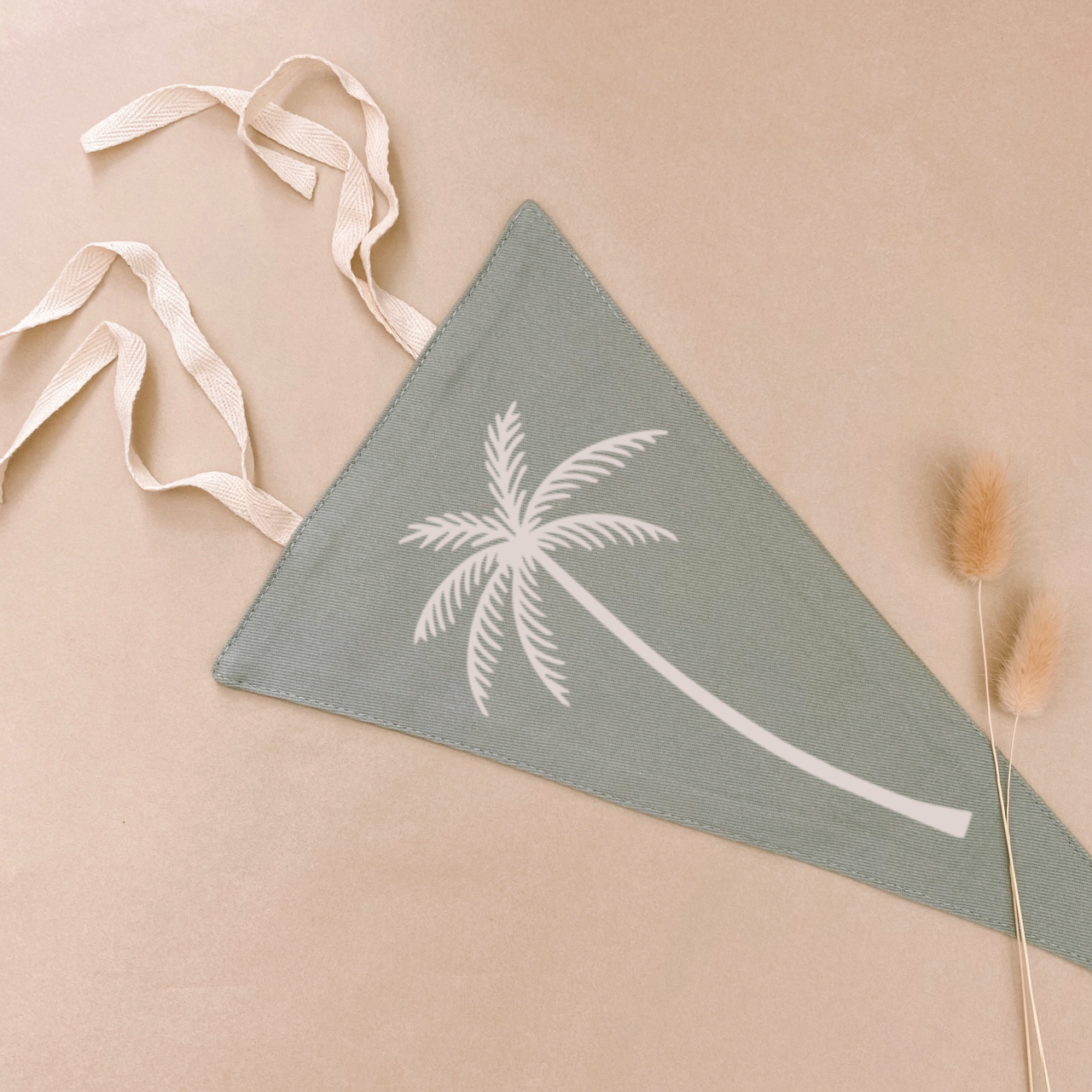 Palm tree tie up pennant flag / wall hanging