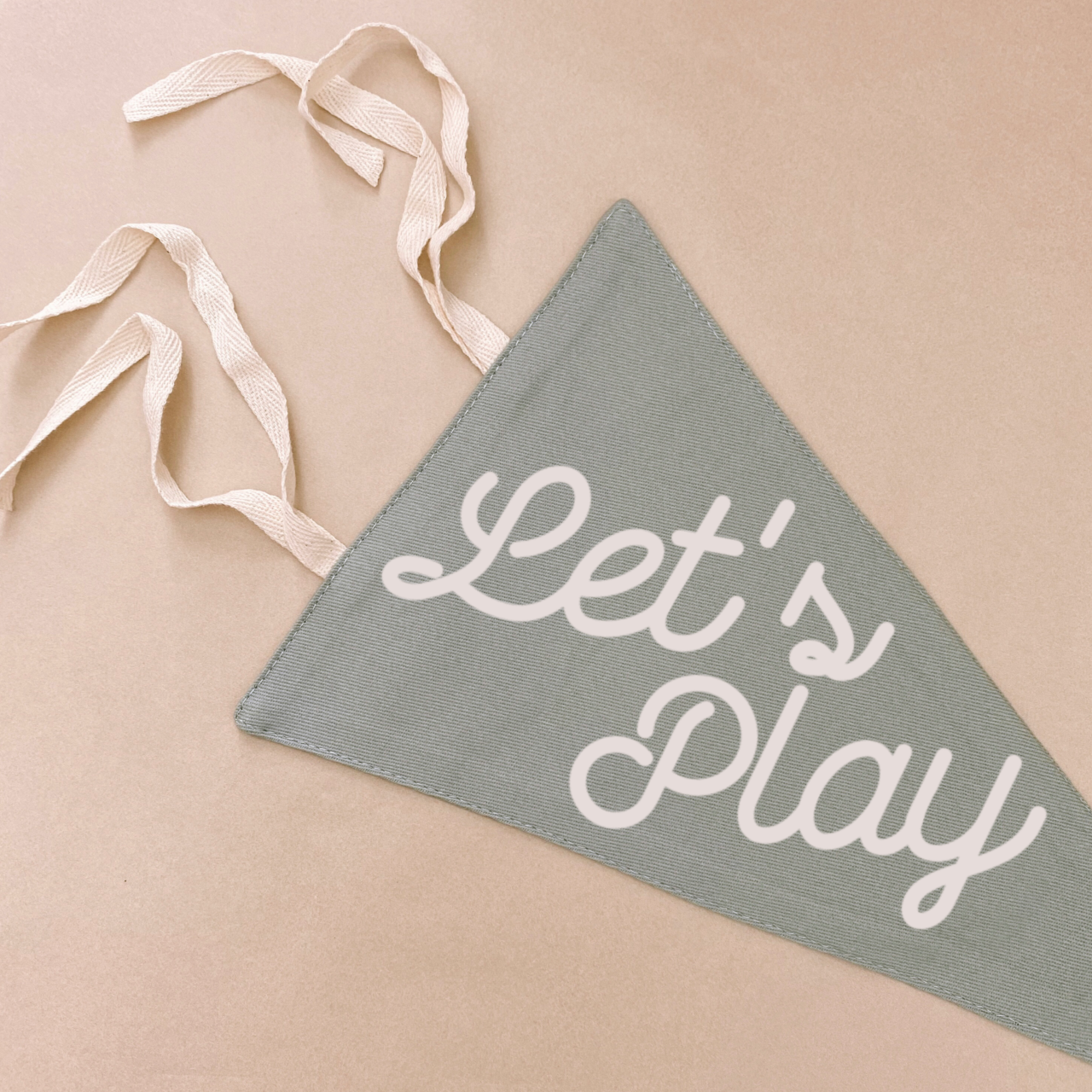 Let’s play tie up pennant flag / wall hanging