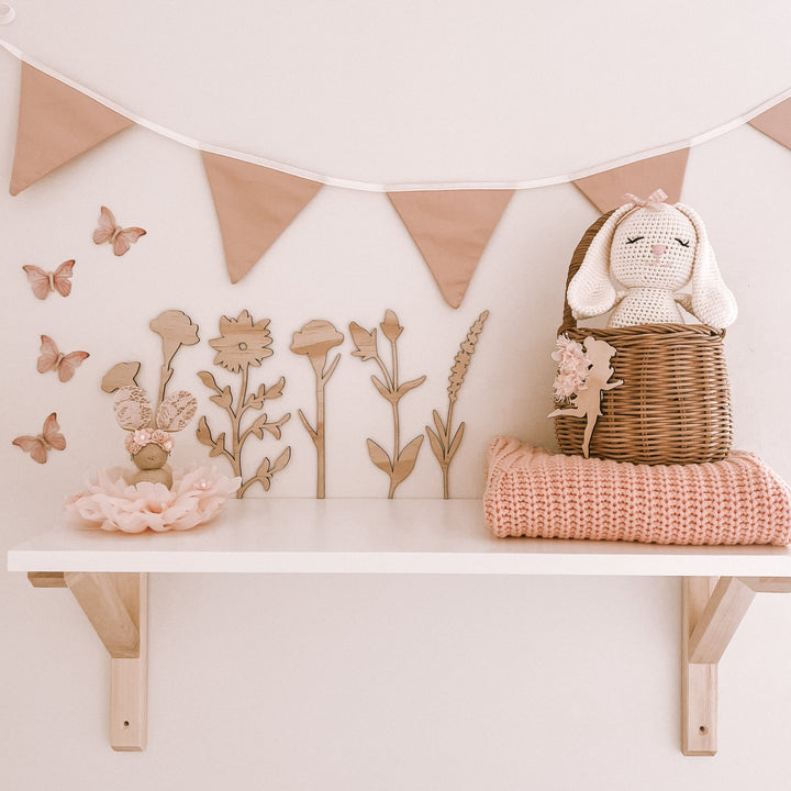 Baby Pink girls triangle bunting. Girls pale pink wall bunting. Soft Pink nursery garland. Pastel Pink girls playroom bunting. Pastel pink garland. Baby pink wall flags. Light Pink wall decor. Girls Nursery bunting. Girls nursery garland. Girls Nursery wall decor. 